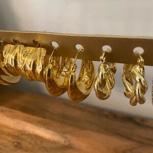 Elegant Gold Hoop Earrings